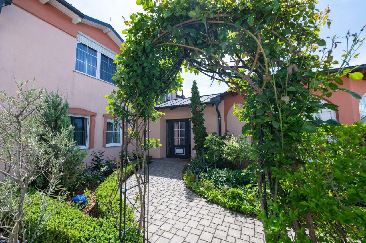 Ferienwohnung Sekt&Wein - Walter Klein Illmitz Exterior foto